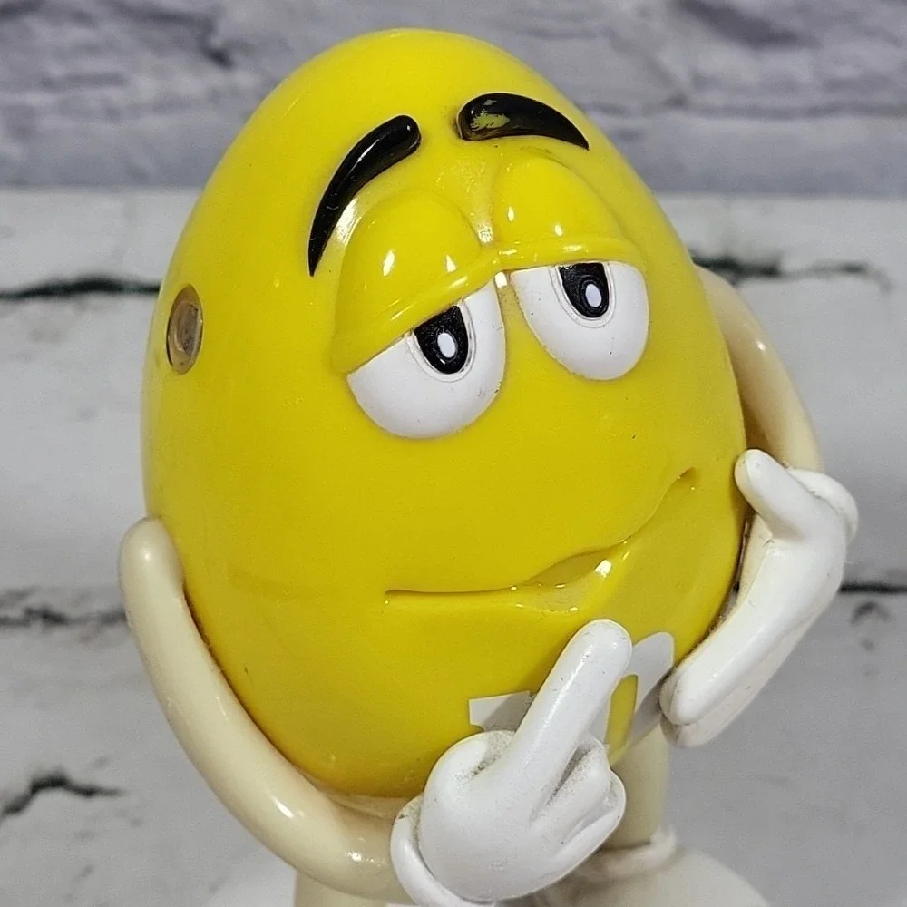 VTG Hershy M&Ms Nightlight Yellow Peanut Candy Advertising Novelty Tested Works